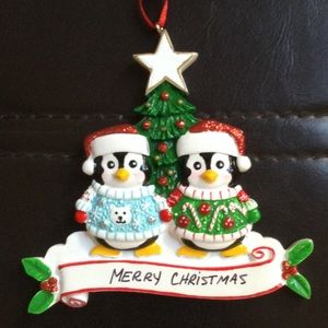 NWT Pretty Penguin Christmas Ornament
